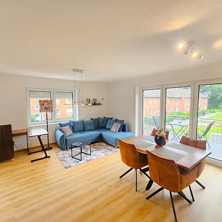 Balkon Aparment2, Meppen, Kueche, Badezimmer, Waschmaschine * Meppen