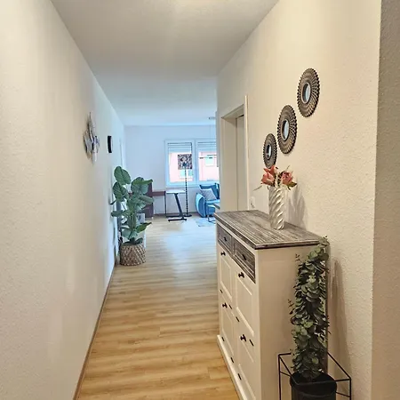 Balkon Aparment2, Meppen, Kueche, Badezimmer, Waschmaschine Apartment *
