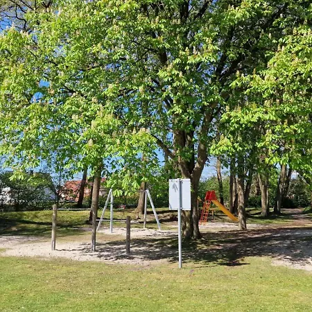 Ecocube 442 - Balkon, 2zimmer, Waschmaschine, Schlafsofa 아파트 메펜